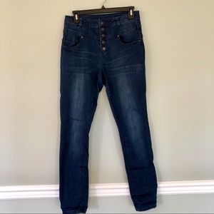 Delia’s ‘Skylar’ Jeans